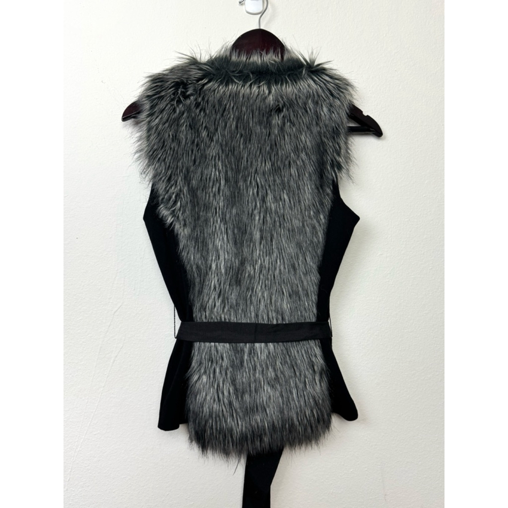 Bisou Bisou Women’s Y2K Faux Fur Vest Gray Black Preppy Grunge Going Out Goth - Picture 4 of 8